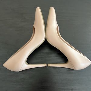 Christian Siriano Nude Pumps